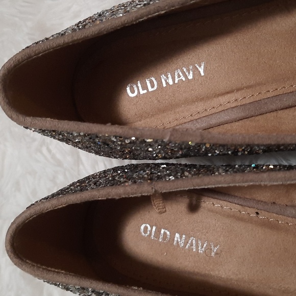 Old Navy Shoes - Picture 7 of 7